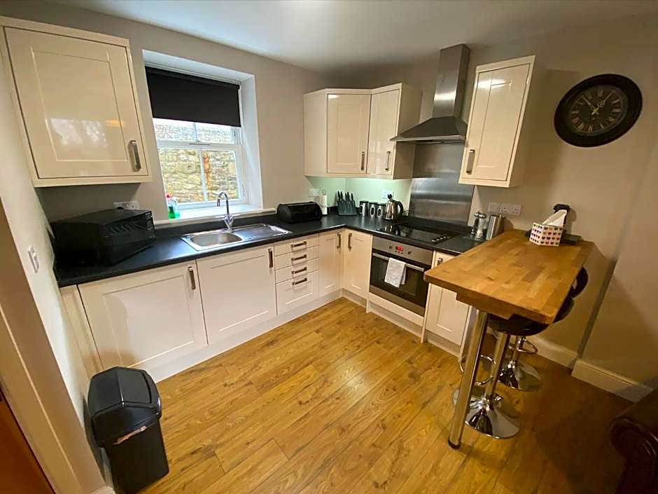 The Three Horseshoes Hotel