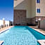 La Quinta Inn & Suites by Wyndham Kingsville