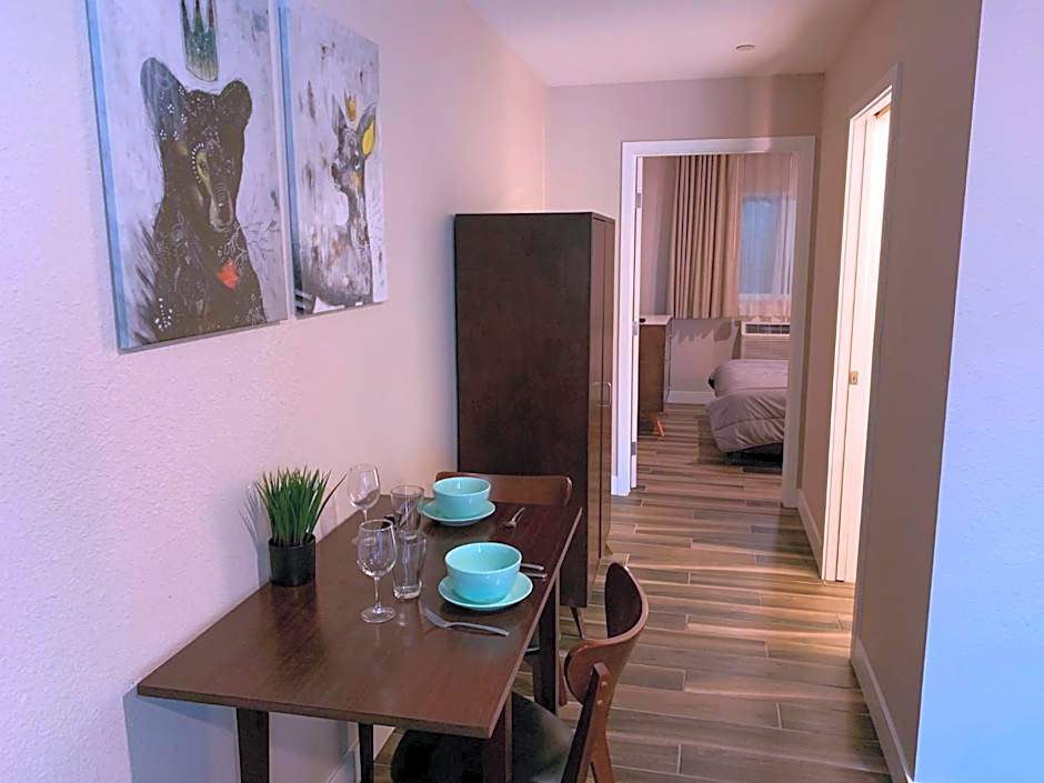 Solis Place in Old Town