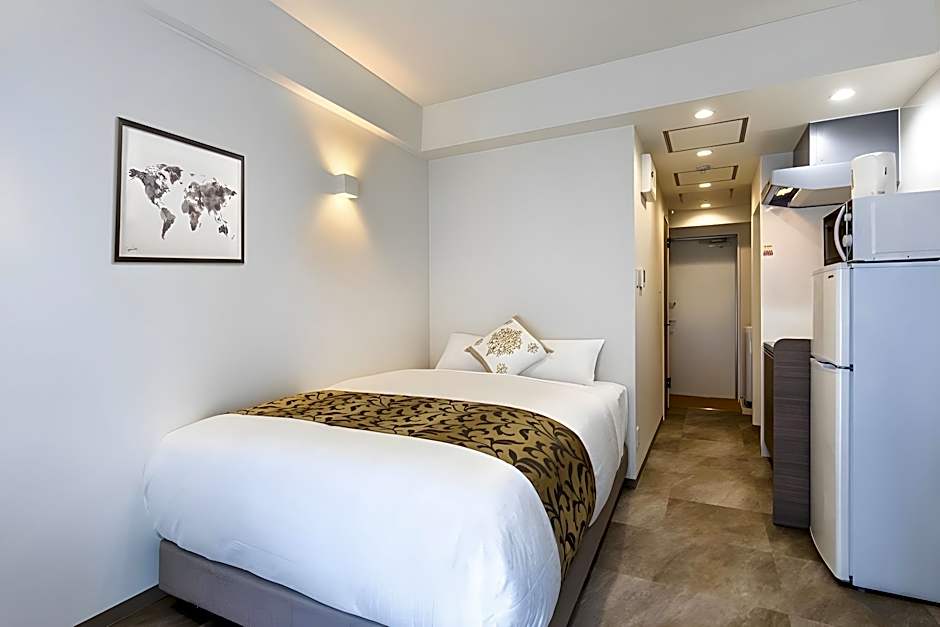 Mr.KINJO in Nica's　Makishi station