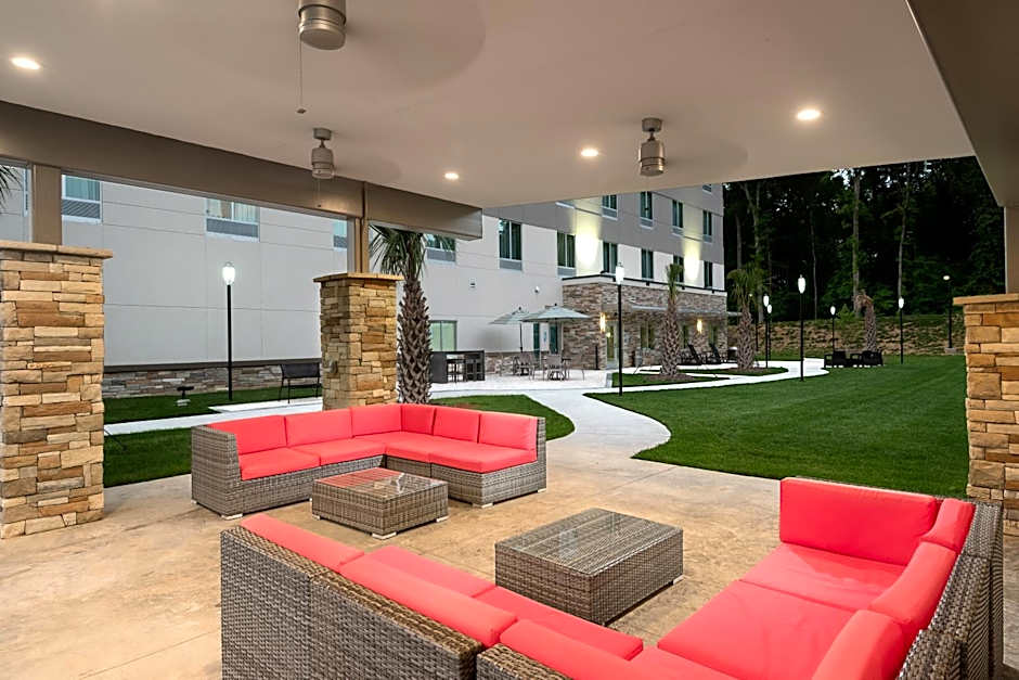 Holiday Inn Express & Suites Charlotte Airport By IHG