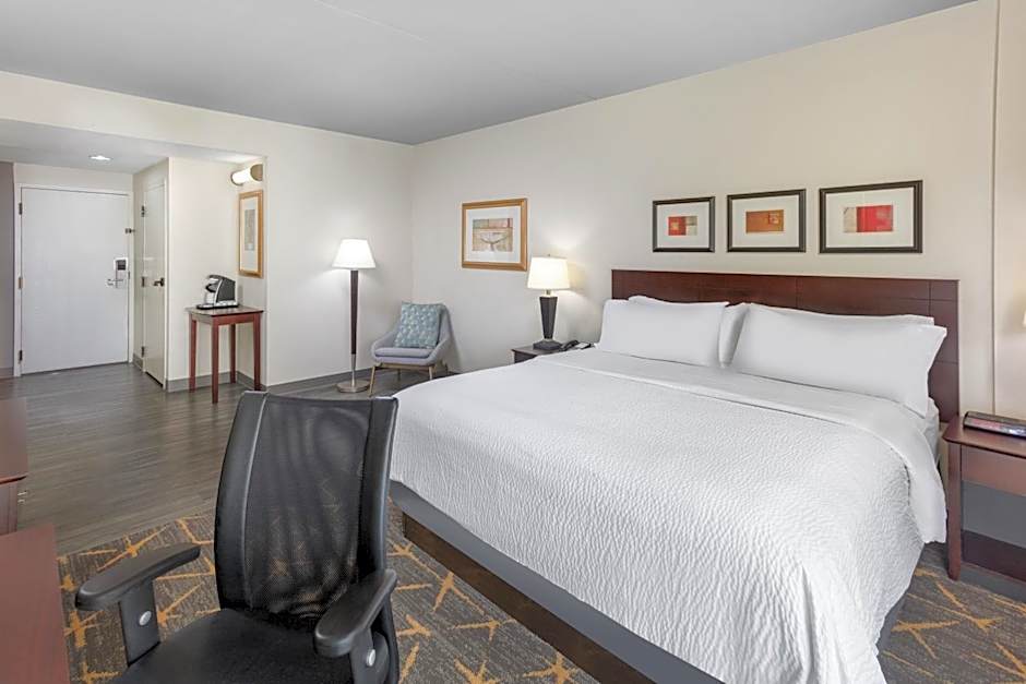 Holiday Inn & Suites Springfield-I-44 By IHG