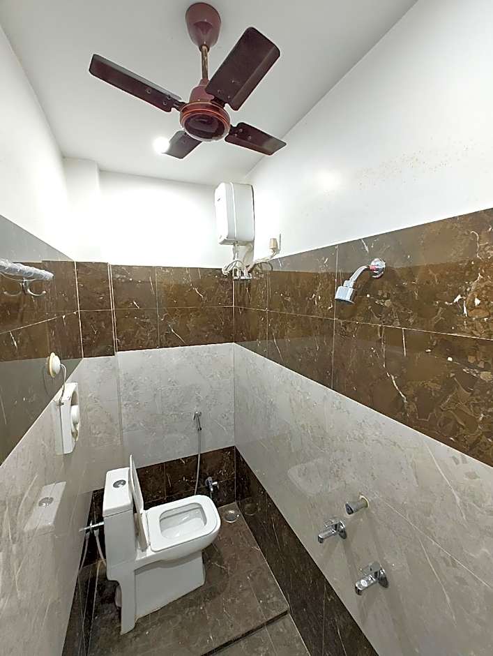 Goroomgo Akay guest house Varanasi 3km from Kashi Vishwanath Temple