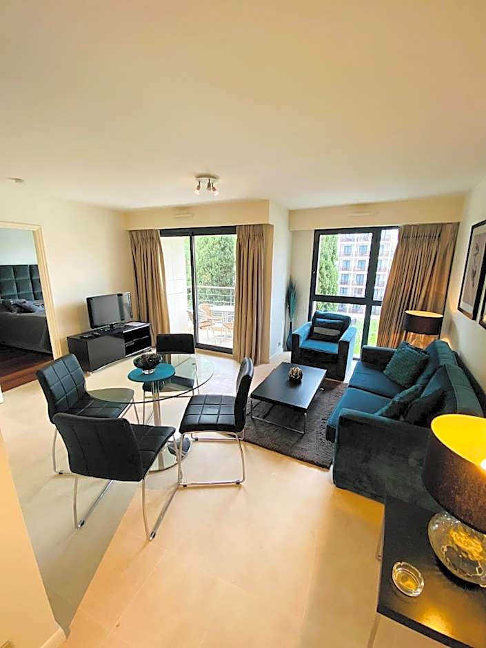 Residence Carlton Riviera