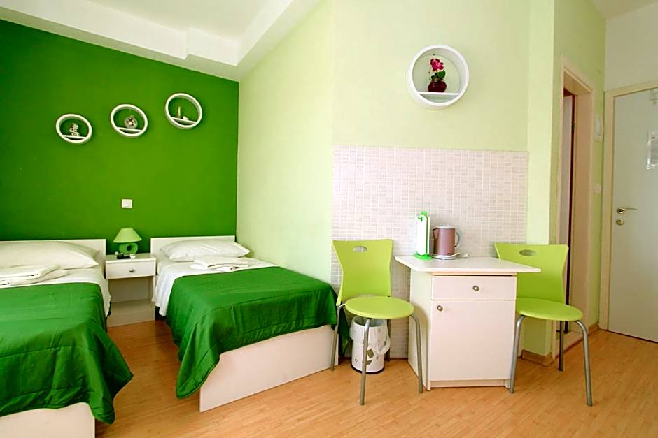 Nirvana Rooms & Apartments