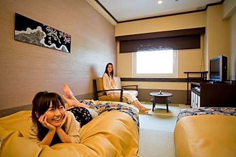 Japanese-Western Style Twin Room
