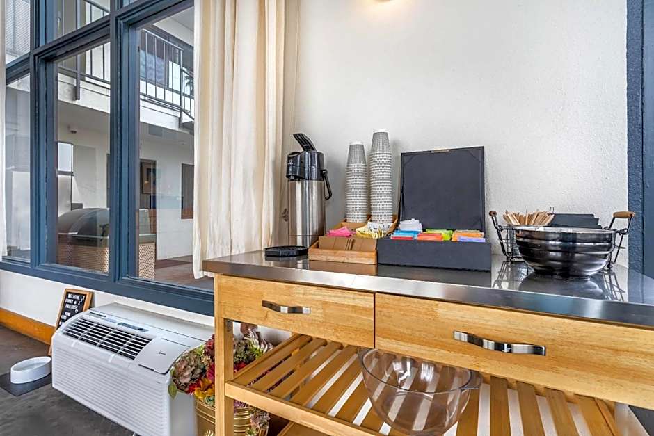 The Sandman Santa Rosa Sonoma, an Ascend Collection Hotel