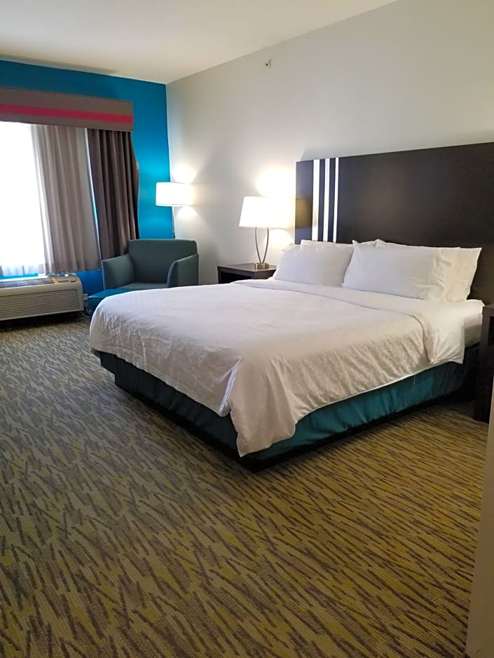 Holiday Inn Express Hotel & Suites Omaha West, an IHG Hotel
