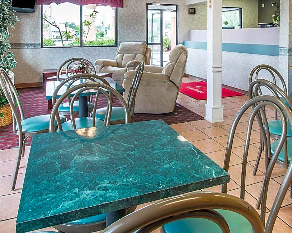 Econo Lodge Dothan West