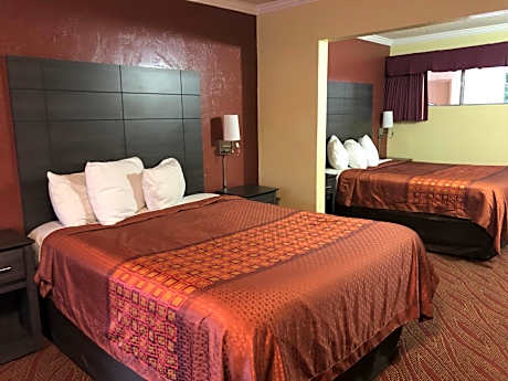 2 Queen Beds Accessible Non-Smoking (NO A/C)