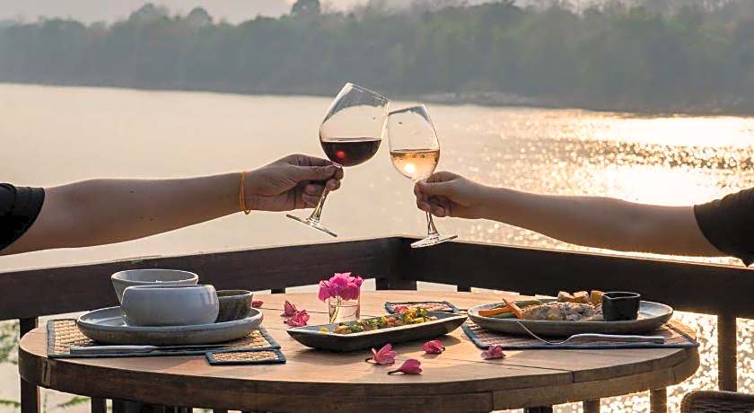 Ock Pop Tok Mekong Villa