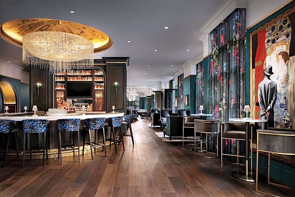 Grand Bohemian Charlotte, Autograph Collection