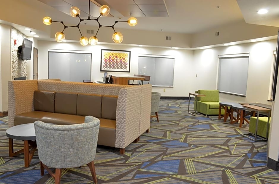 Holiday Inn Express Waterloo-Cedar Falls By IHG