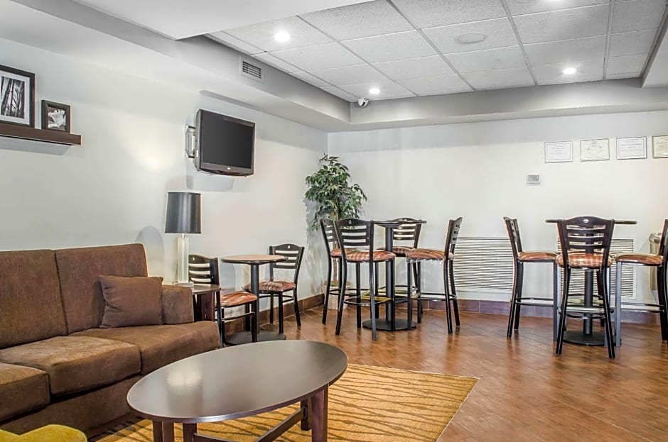 Sleep Inn & Suites Bensalem