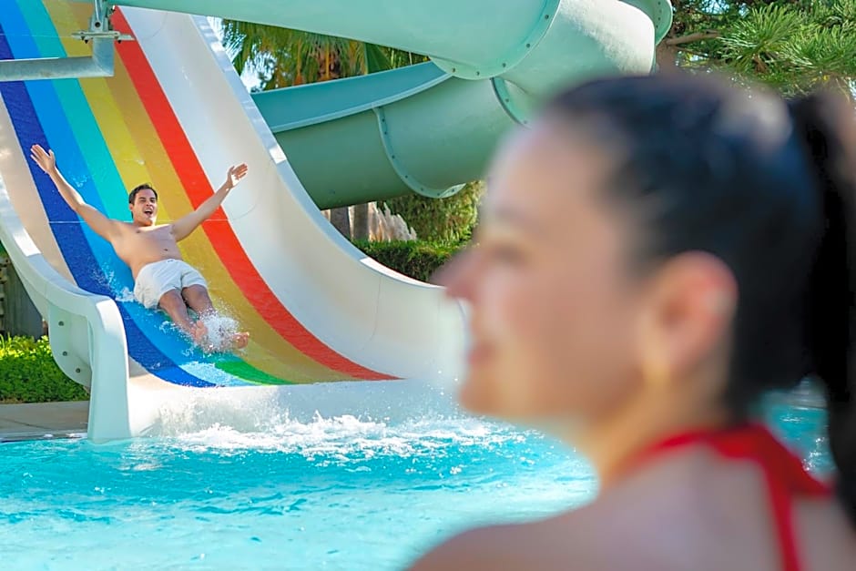 Iz Flower Side Beach Hotel