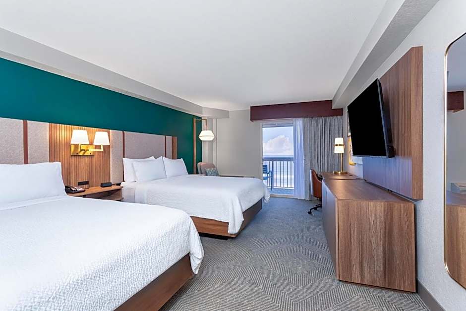 Photo 1 of 7 of Premium 2 Queen Beds, Ocean front, Balcony