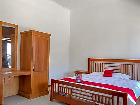 RedDoorz Resort near Darajat Garut