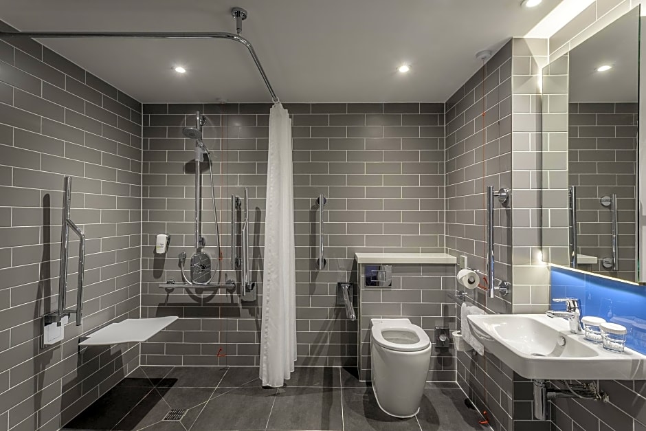 Holiday Inn Express Dublin-Airport By IHG