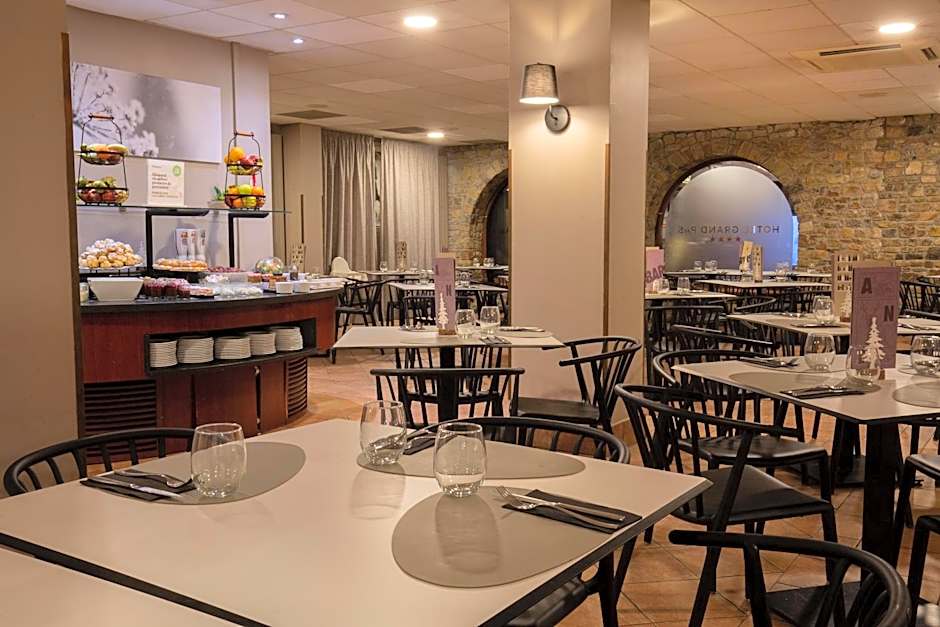 Hotel Grand Pas by Nexta