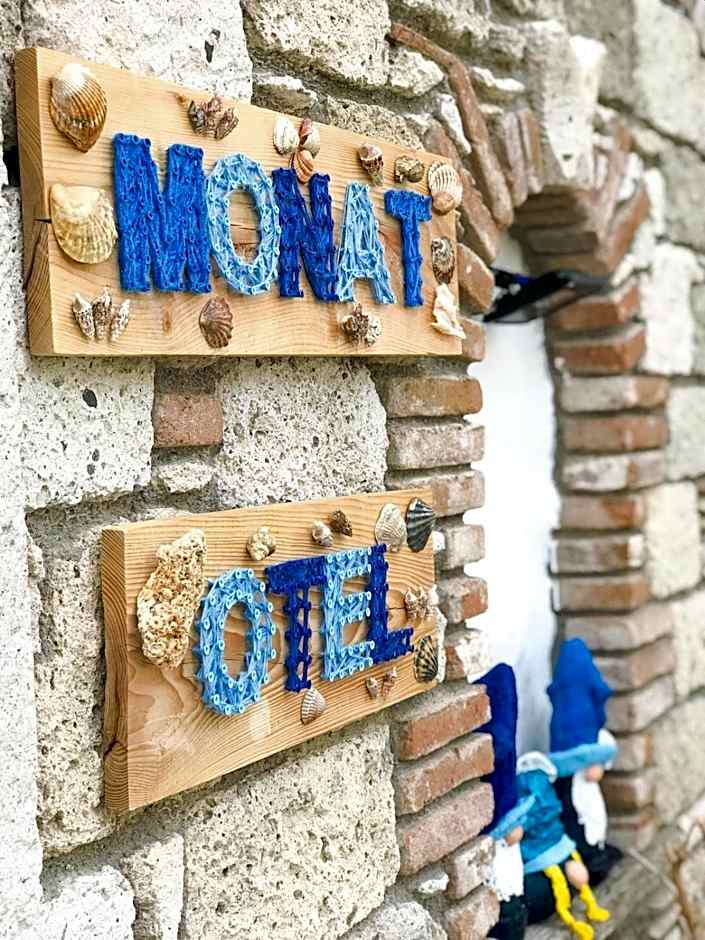 Monat Otel Alaçatı