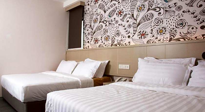 THE CROWN HOTEL @ KLIA 