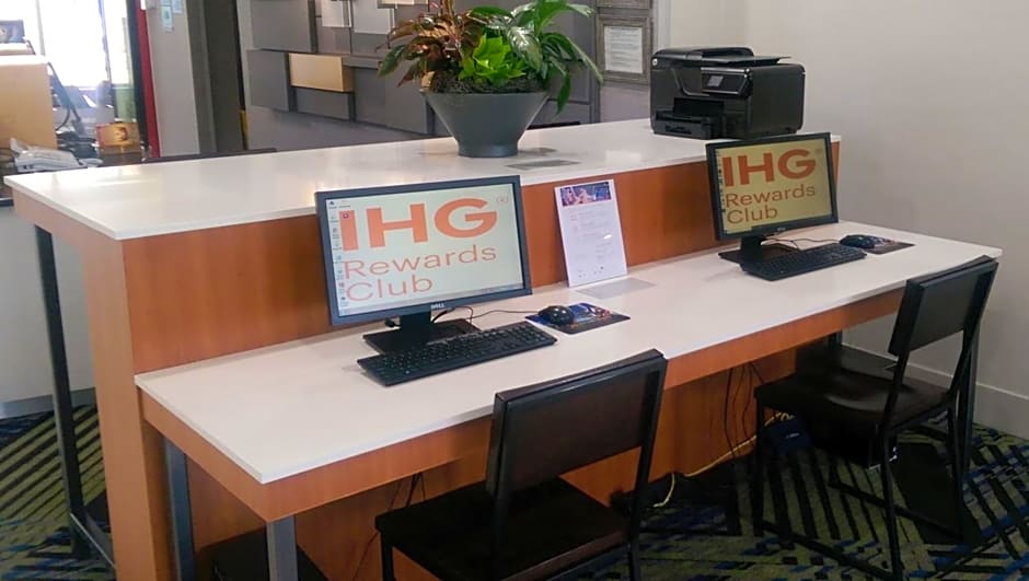 Holiday Inn Express Myrtle Beach-Broadway at the Beach, an IHG Hotel