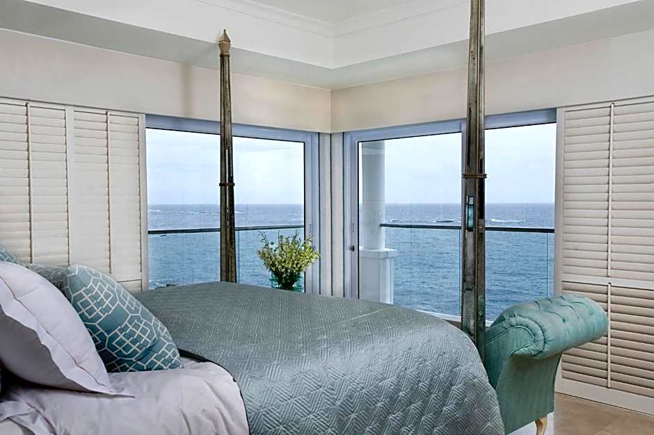 Twelve Apostles Hotel & Spa