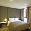 Hotel The May