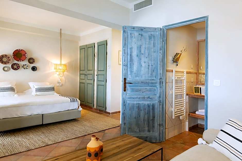 Casa Santini x Roc Seven