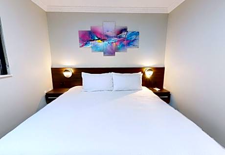 Deluxe king Suite