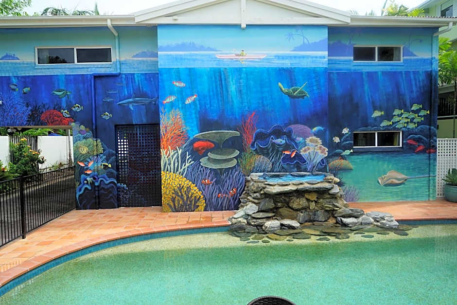 Port Douglas Motel
