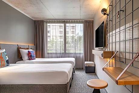 Moxy Sleeper, Guest Room, 2 Twin