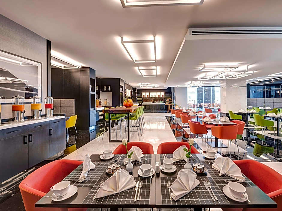 Novotel Sharjah Expo Centre