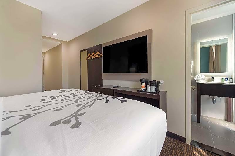 Sleep Inn Brooklyn - Sheepshead Bay