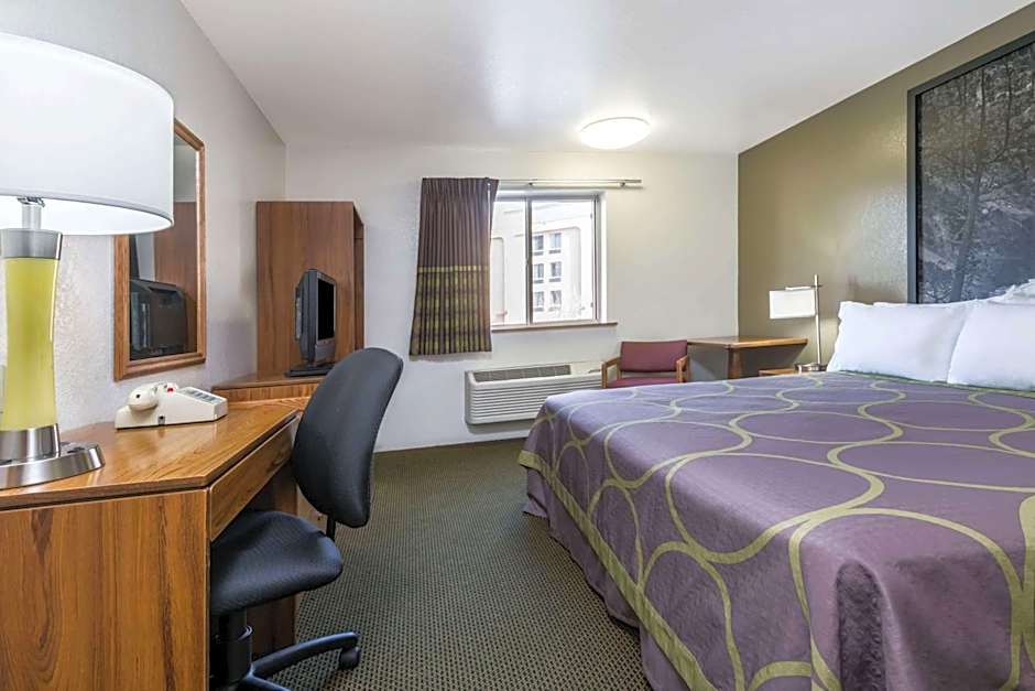 Super 8 by Wyndham Missoula/Reserve St.