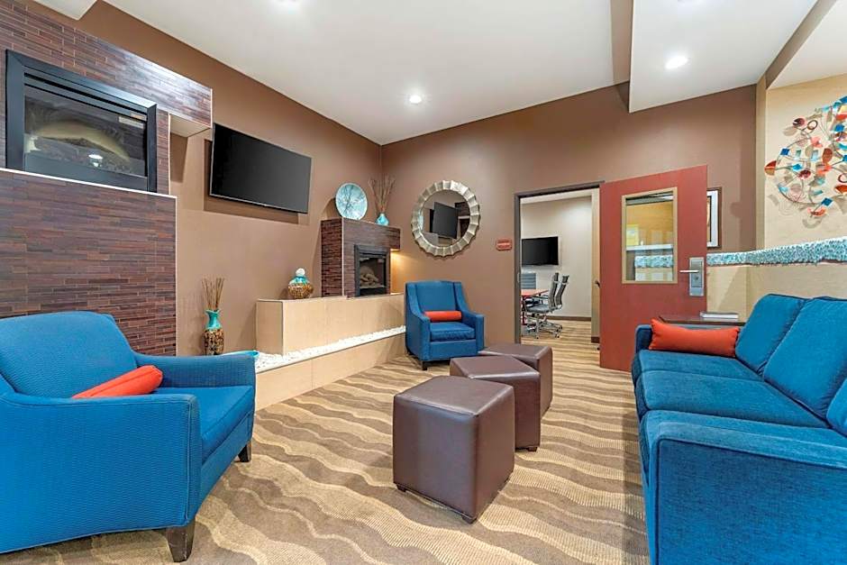 Comfort Suites Monaca