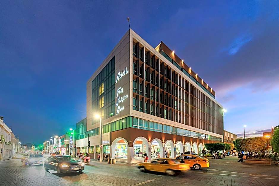 Hotel Fray Junipero Serra