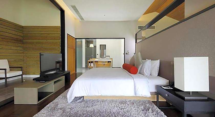 Midori Clark Hotel And Casino