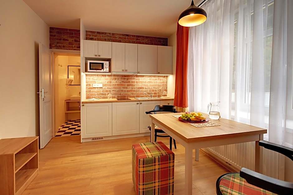 APARTMÁNY ADAM