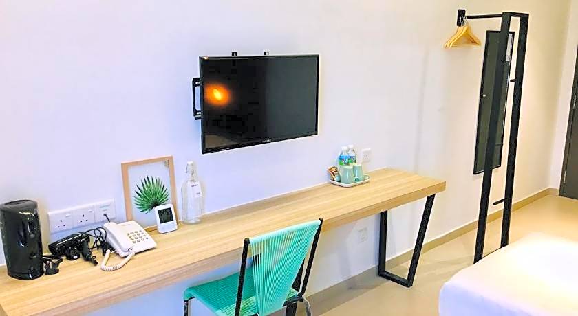 Enclave Business Hotel