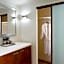 DoubleTree by Hilton Washington Dulles Airport