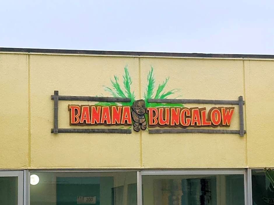 Banana Bungalow West Hollywood Hotel & Hostel