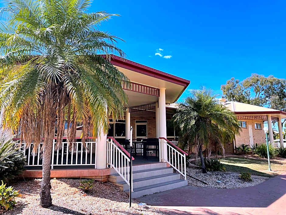 Photo 1 of 37 of Western Heritage Motor Inn