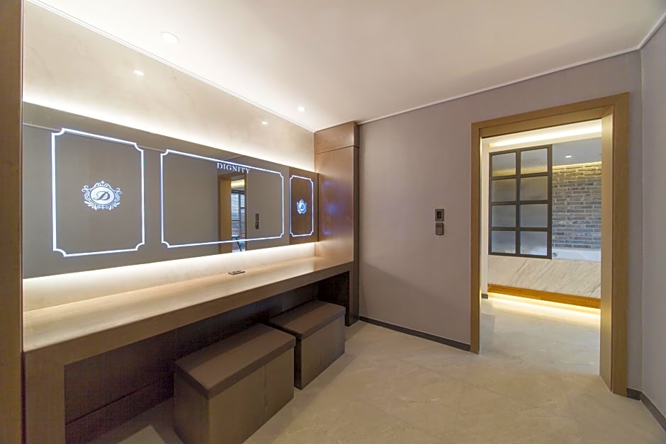 Dignity Hotel