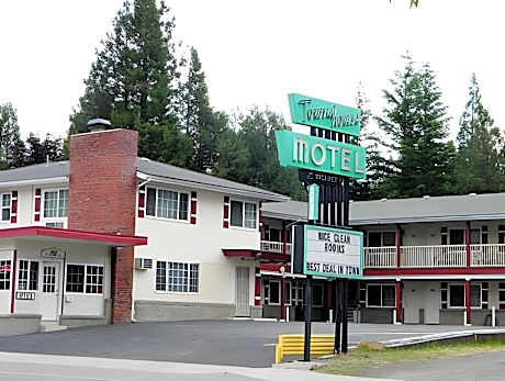 Townhouse Motel