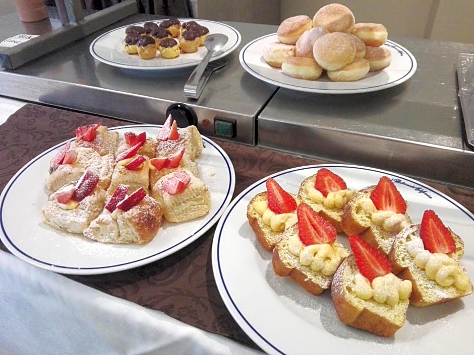 California Pastry Hotel