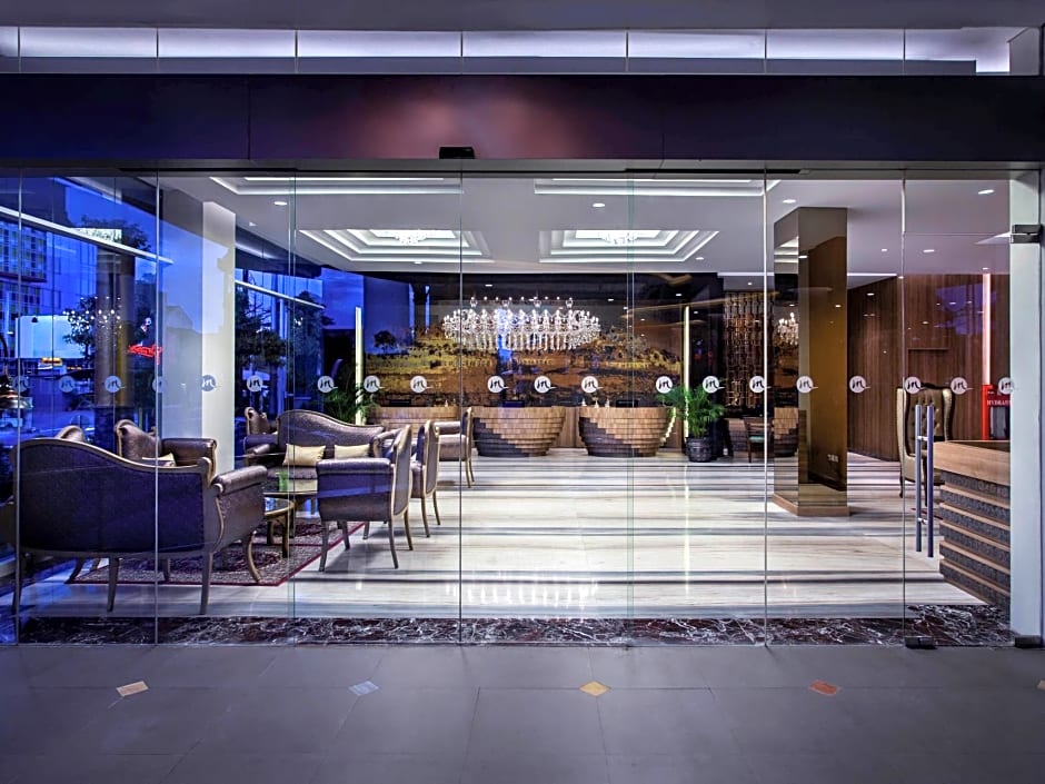 Grand Mercure Yogyakarta Adi Sucipto