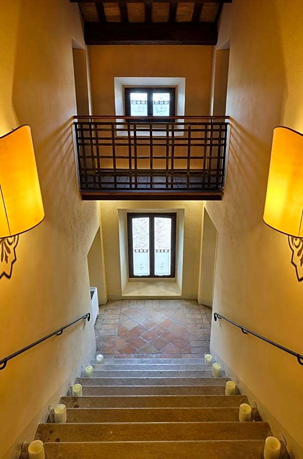 Palazzo Viviani Castello di Montegridolfo