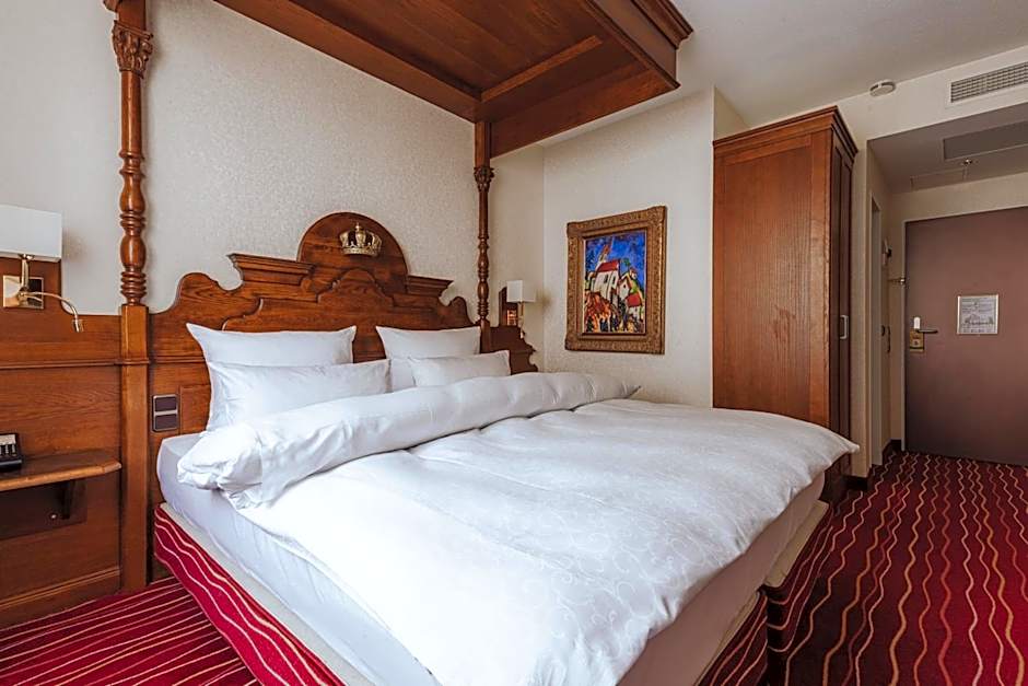 Kings Hotel First Class