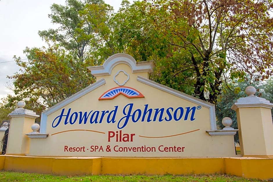 Howard Johnson Pilar Resort Spa & Convention Center